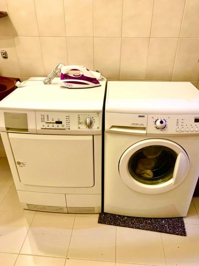 Villa Butterfly Budapest Luaran gambar